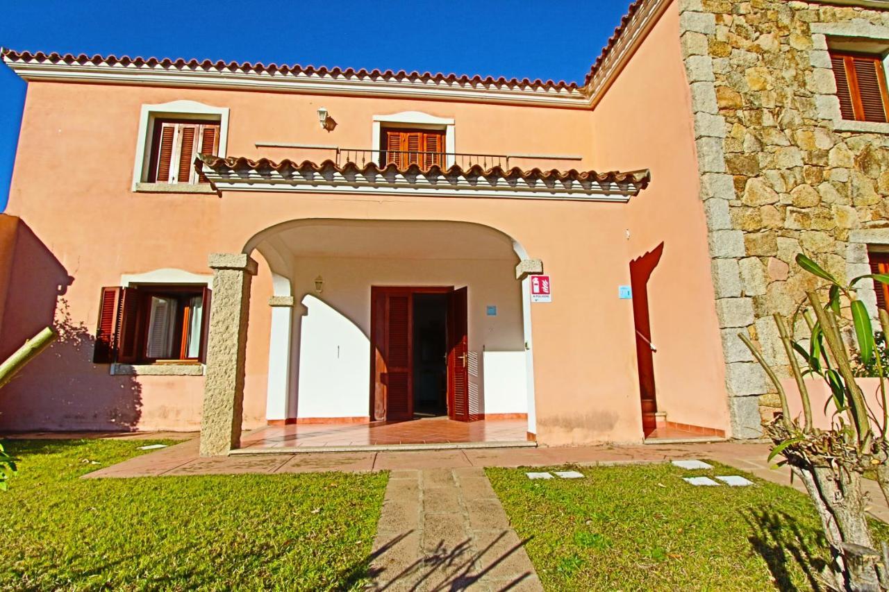 Residence Stella Marina San Teodoro  Exterior photo