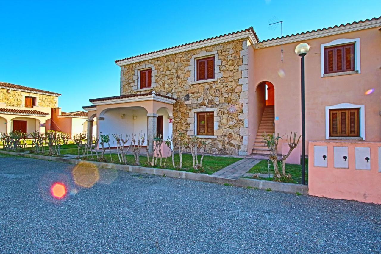 Residence Stella Marina San Teodoro  Exterior photo